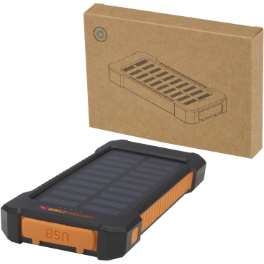Logotrade werbemittel das Foto: Altair 10 W 5000 mAh robuste Solar Powerbank aus recyceltem Kunststoff mit integrierter Taschenlampe