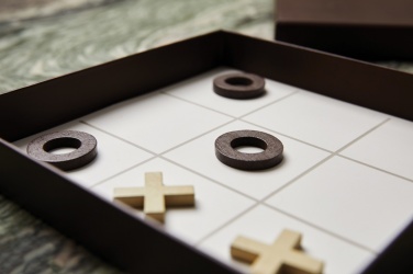 Logo trade promotional products image of: VINGA Criss-cross coffee table game