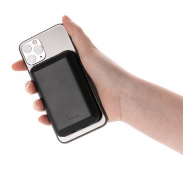 Logotrade promotional products photo of: Magnetic 5.000 mAh 5W wireless powerbank