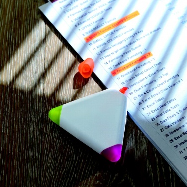 Logo trade promotional giveaway photo of: Triangular highlighter
