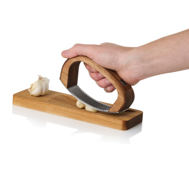 Logo trade promotional items image of: AdHoc RoccaAlio Garlic press with chopping board