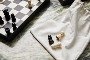 Logo trade firmakingituse pilt: VINGA Chess kohvilauamäng