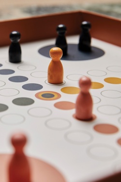 Logo trade ärikingi pilt: VINGA Ludo kohvilauamäng