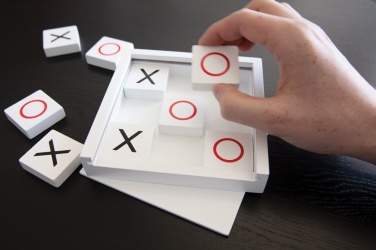 Logotrade meene foto: Deluxe Tic Tac Toe mäng