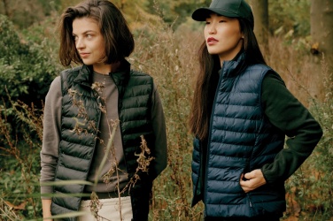 Logotrade firmakingid pilt: Iqoniq Meru naiste taaskasutatud polüestrist vest