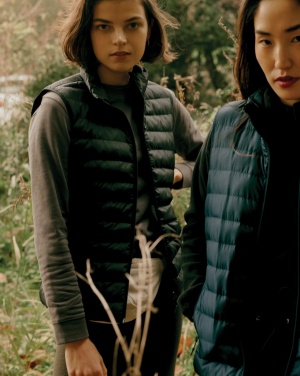 Logotrade reklaamtoote foto: Iqoniq Meru naiste taaskasutatud polüestrist vest