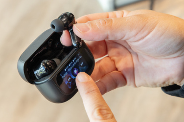 Logo trade ärikingituse pilt: Airtune puutetundliku ekraaniga ANC kõrvaklapid