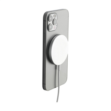 Logotrade meene foto: Force MagSafe 10 W taaskasutatud juhtmevaba laadija