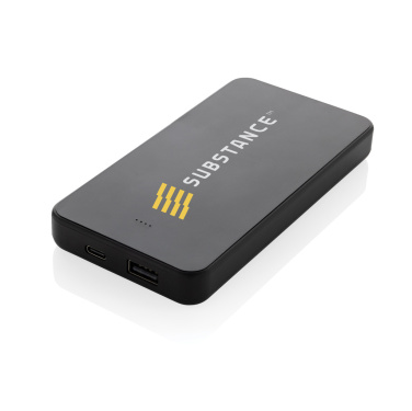 Logo trade reklaamkingid foto: Boostcore RCS taaskasutatud plastist akupank 10 000 mAh USB C