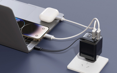 Logo trade liikelahjat mainoslahjat kuva: Urban Vitamin Mendocino – 65 W GaN-laturi