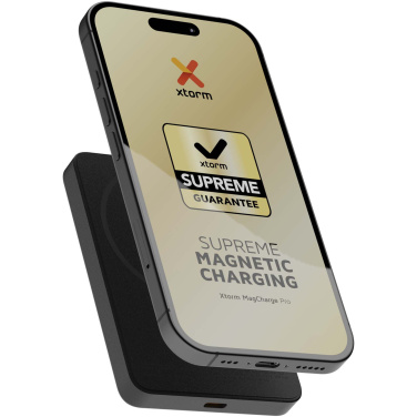 Logotrade reklaminės dovanos nuotrauka: „Xtorm Go2“ 15 W 5000 mAh belaidė išorinė baterija