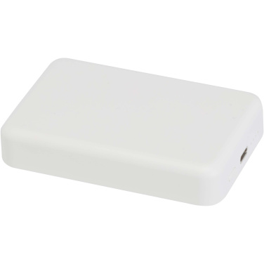 Logotrade kampanjprodukter bild: Acrab 10 000 mAh 15 W magnetisk trådlös powerbank med 20 W PD – tillverkad av återvunnen plast