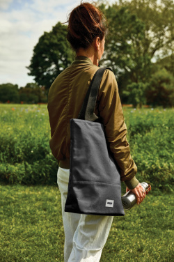 Logotrade profilprodukter bild: Black+Blum 16L Isolerad Tote-/Kylväska