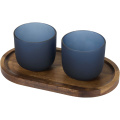 Male serveringsbricka i trä och set med glasmuggar, Hale Blue